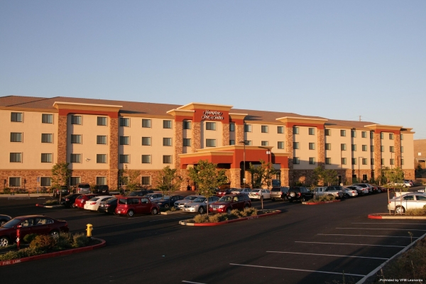Hampton Inn - Suites Folsom